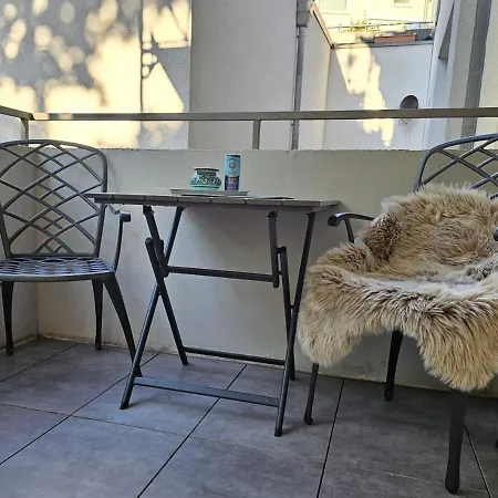 2 Altstadt *